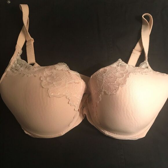 Chantelle Orangerie Lace Plunge Bra - Picture 2 of 8